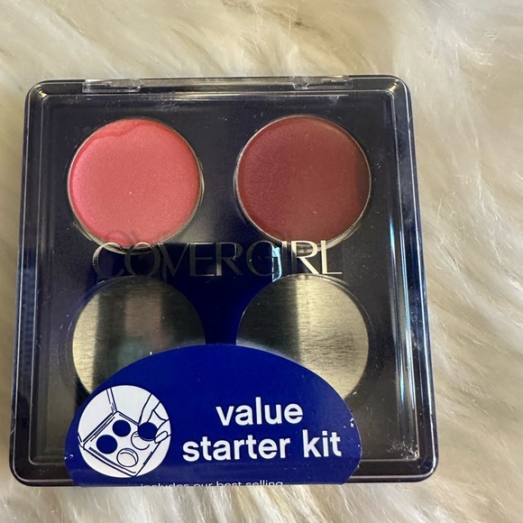💚4/$10 CoverGirl Value Starter Kit - Pink and Silver - Picture 1 of 7